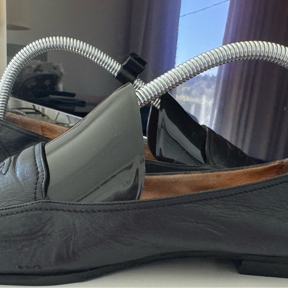 CHANEL Black Leather Loafers - Picture 2 of 13